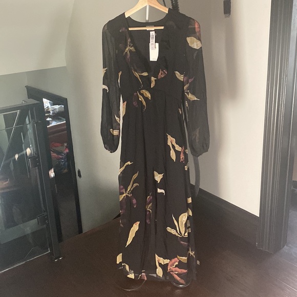 Aritzia Wilfred Mille Dress - Picture 4 of 6